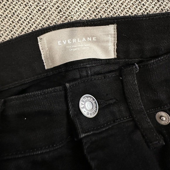 Everlane The Way High Jean - Black, frayed hem - Picture 2 of 11